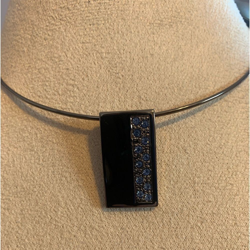 New York & Company blue rhinestone pendant metal necklace - Picture 3 of 4